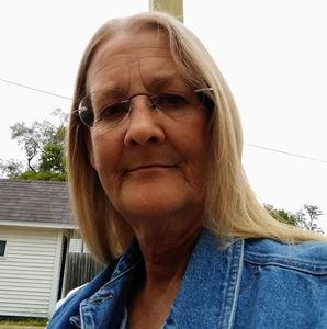 Meet your Posher, Debra